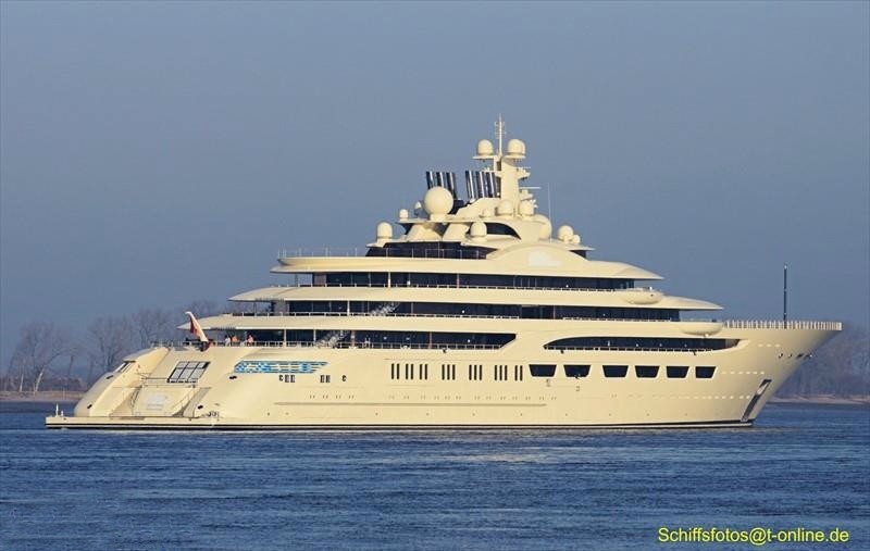 dilbar yacht kosten